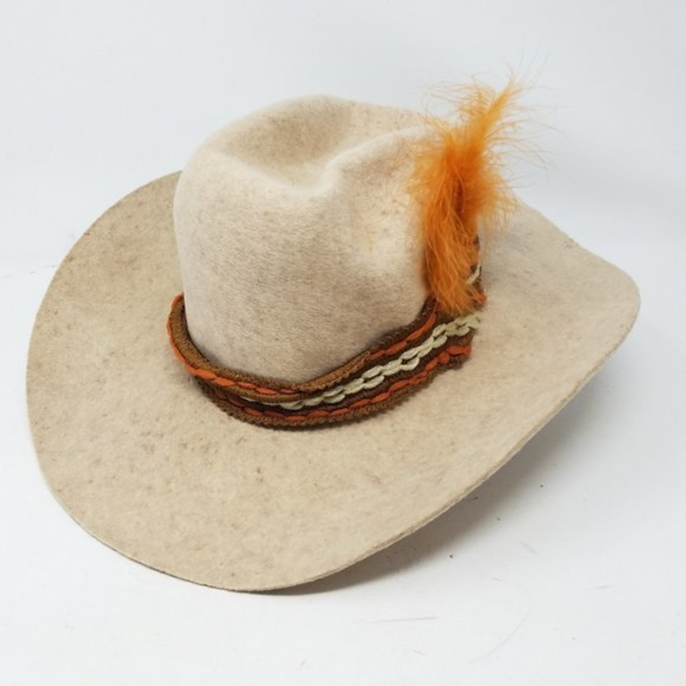 Always on Top hat tan speckled Virgin Wool cowboy with orange‎ feather/band 7